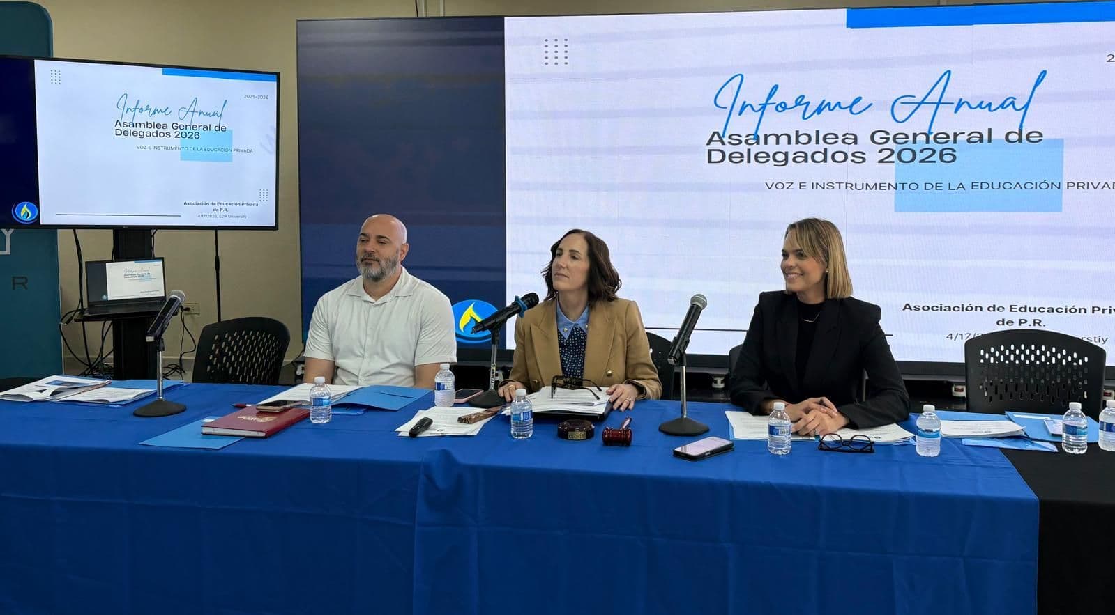 Mesa presidencial durante el Informe Anual de la Asamblea General de Delegados 2026 (abre a tamaño completo en una pestaña nueva)